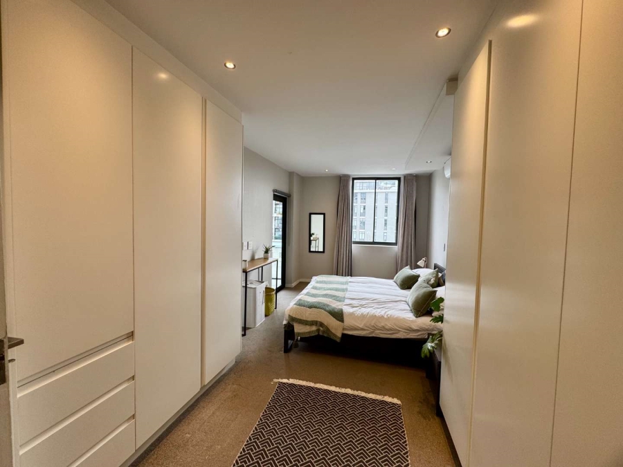 To Let 2 Bedroom Property for Rent in Green Point Western Cape